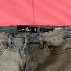 Hollister high rise super skinny jean size 28